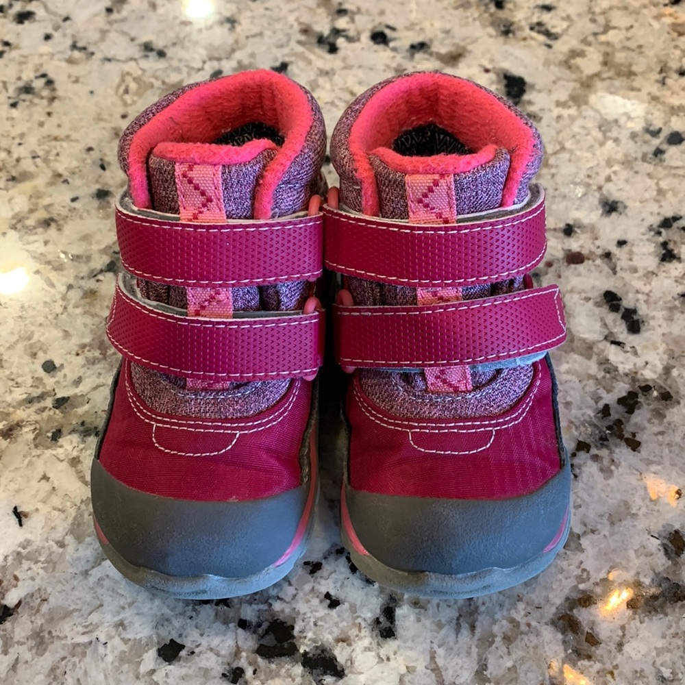 Toddler winter boots size 7